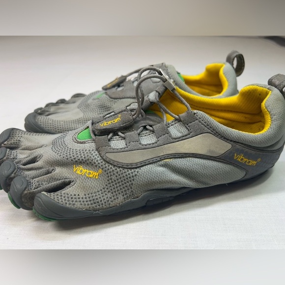 Vibram FiveFingers Men Bikila Running Shoe Size 42  9-9.5 Gray Barefoot Shoes main image 5